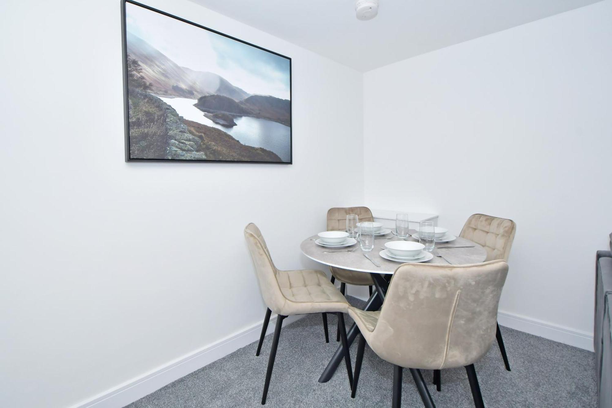 Sapphire Apartments By Yourstays - Luxury 2 Bedroom Apartments In Crewe Eksteriør bilde