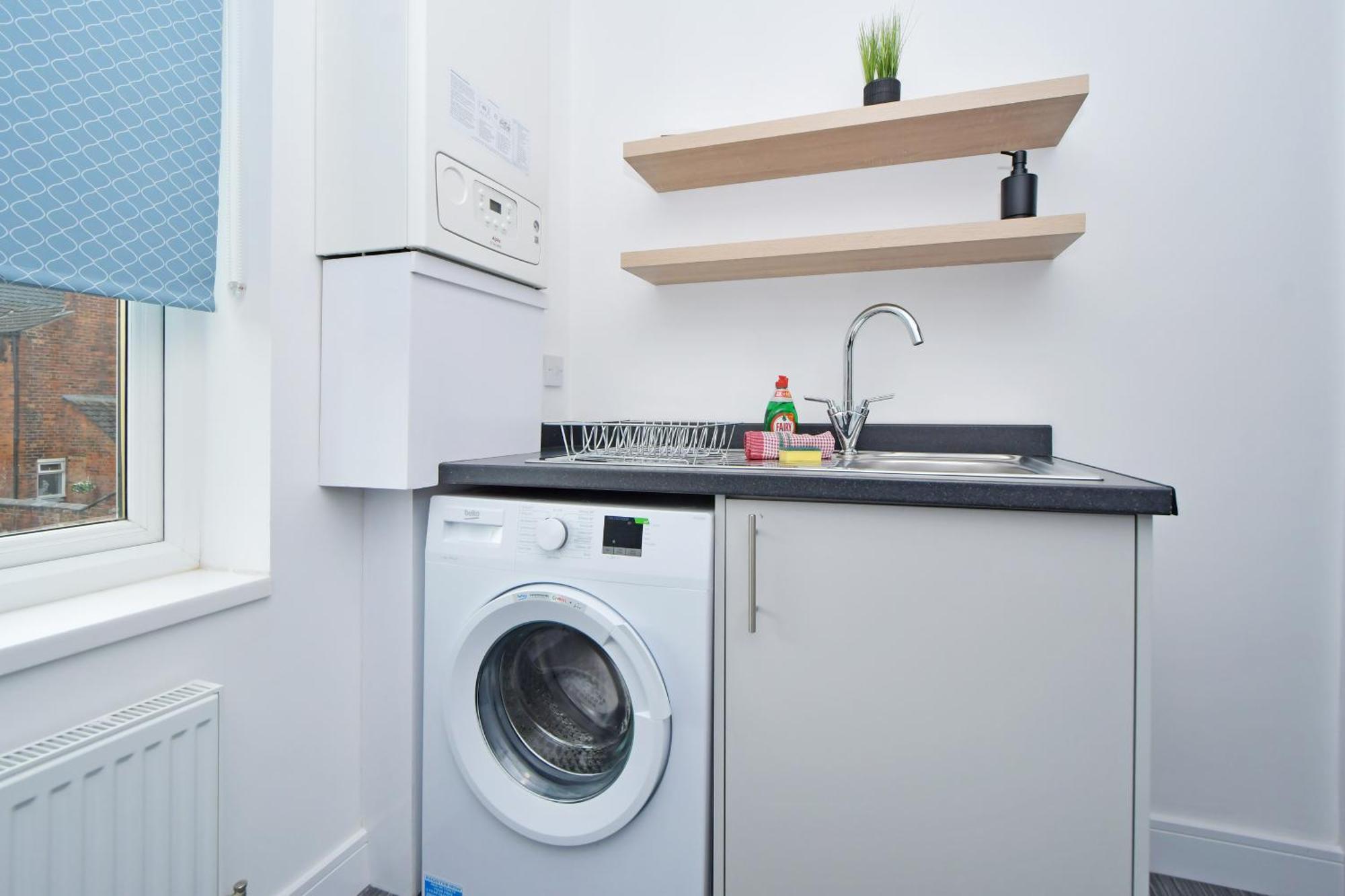 Sapphire Apartments By Yourstays - Luxury 2 Bedroom Apartments In Crewe Eksteriør bilde