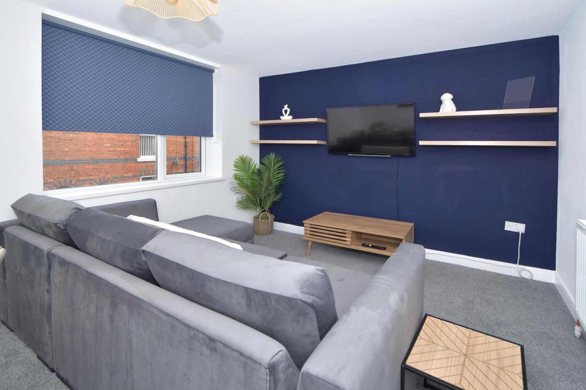 Sapphire Apartments By Yourstays - Luxury 2 Bedroom Apartments In Crewe Eksteriør bilde