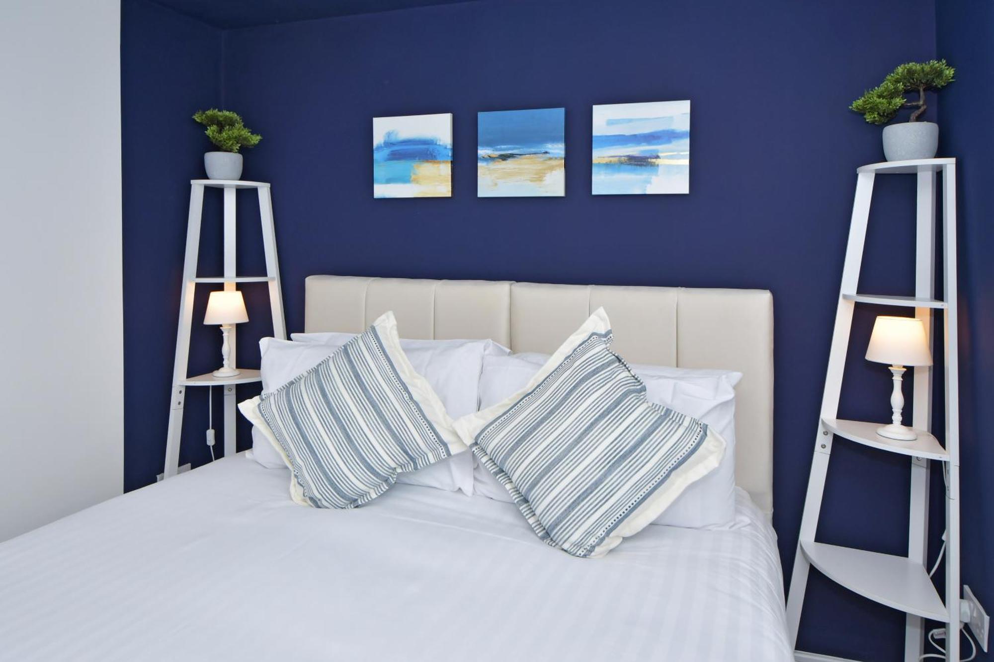 Sapphire Apartments By Yourstays - Luxury 2 Bedroom Apartments In Crewe Eksteriør bilde