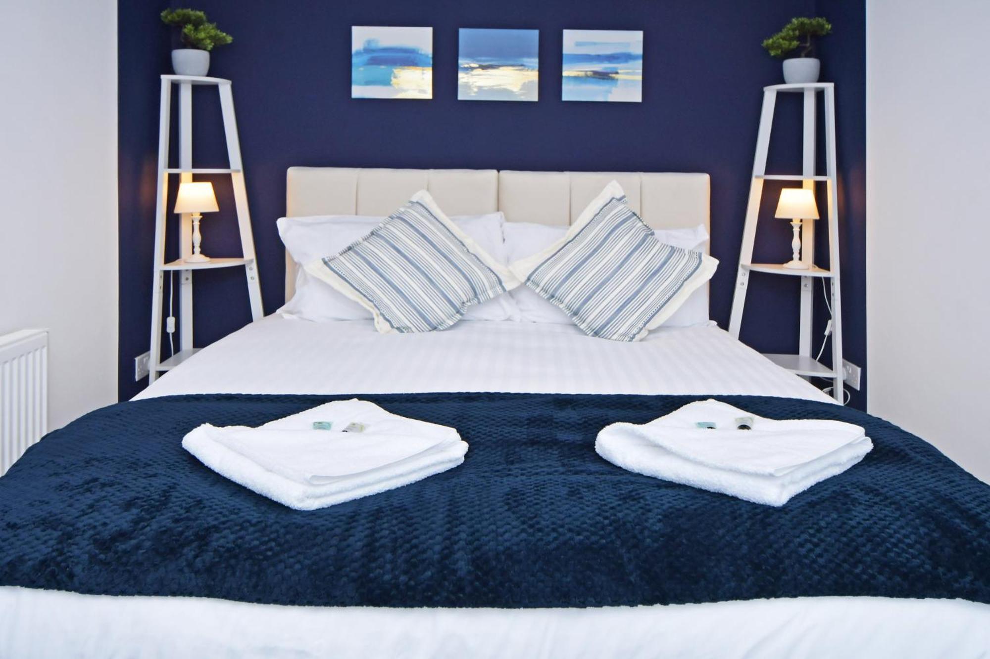 Sapphire Apartments By Yourstays - Luxury 2 Bedroom Apartments In Crewe Eksteriør bilde