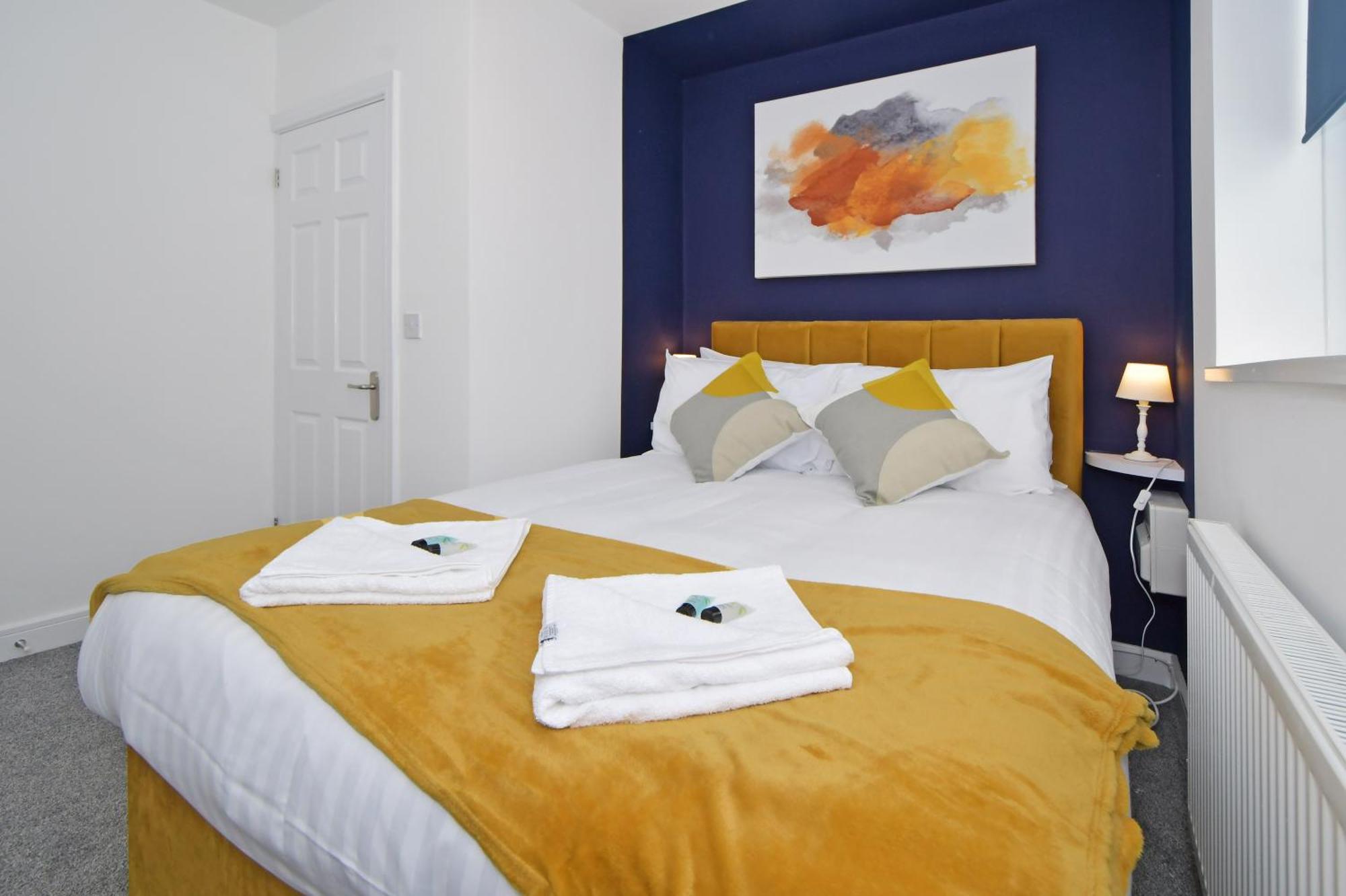 Sapphire Apartments By Yourstays - Luxury 2 Bedroom Apartments In Crewe Eksteriør bilde