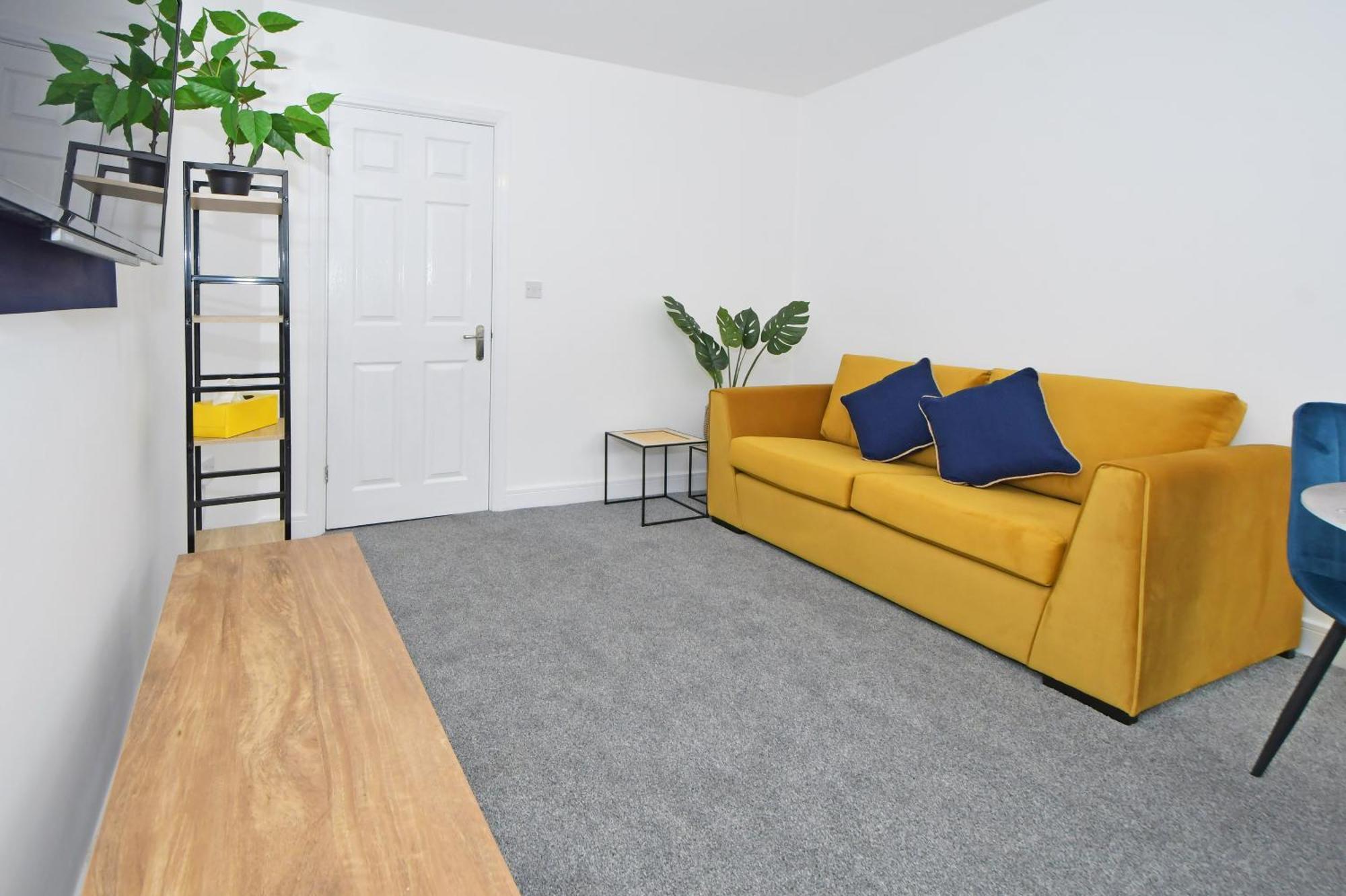 Sapphire Apartments By Yourstays - Luxury 2 Bedroom Apartments In Crewe Eksteriør bilde